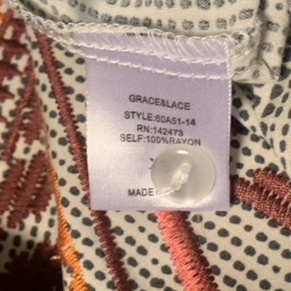 Grace & Lace: Aztec Embroidered Dress - Picture 12 of 12